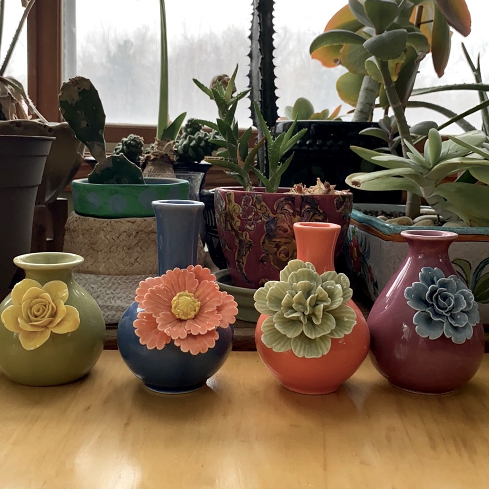 4 flower bud vases